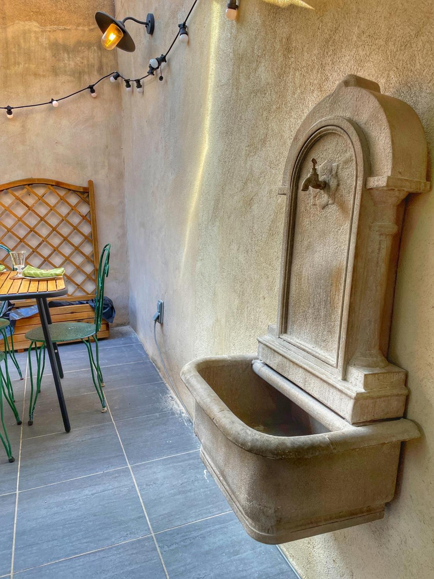 Apartamento Le Petit Delphia Apt Exterior foto
